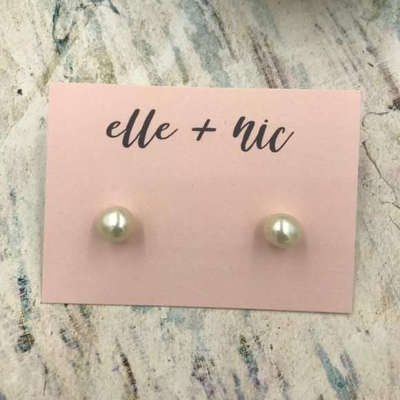 Rebecca Lankford Jewelry - Chunky Pearl Stud Earrings by Rebecca Lankford